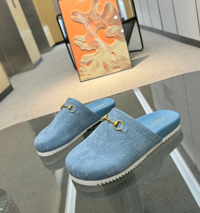 G*u*i slippers
